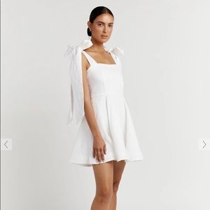 NWT DISSH Aisle White Linen Bow Mini Dress